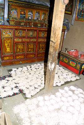 Kairen's_Tibet_220_2001-10-03 11.48.13 IMG_5481.JPG